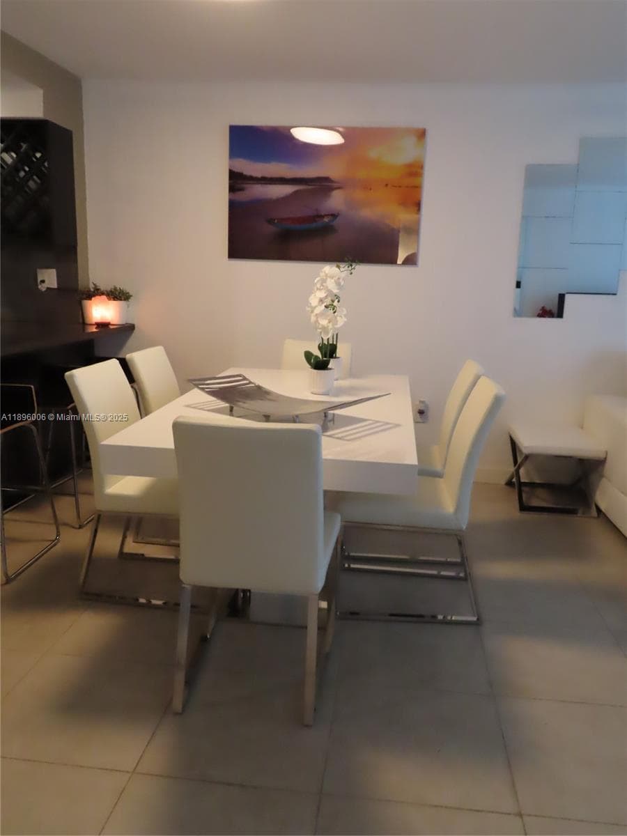 ARLEN BEACH CONDO · #419 in Miami Beach - Photo 9