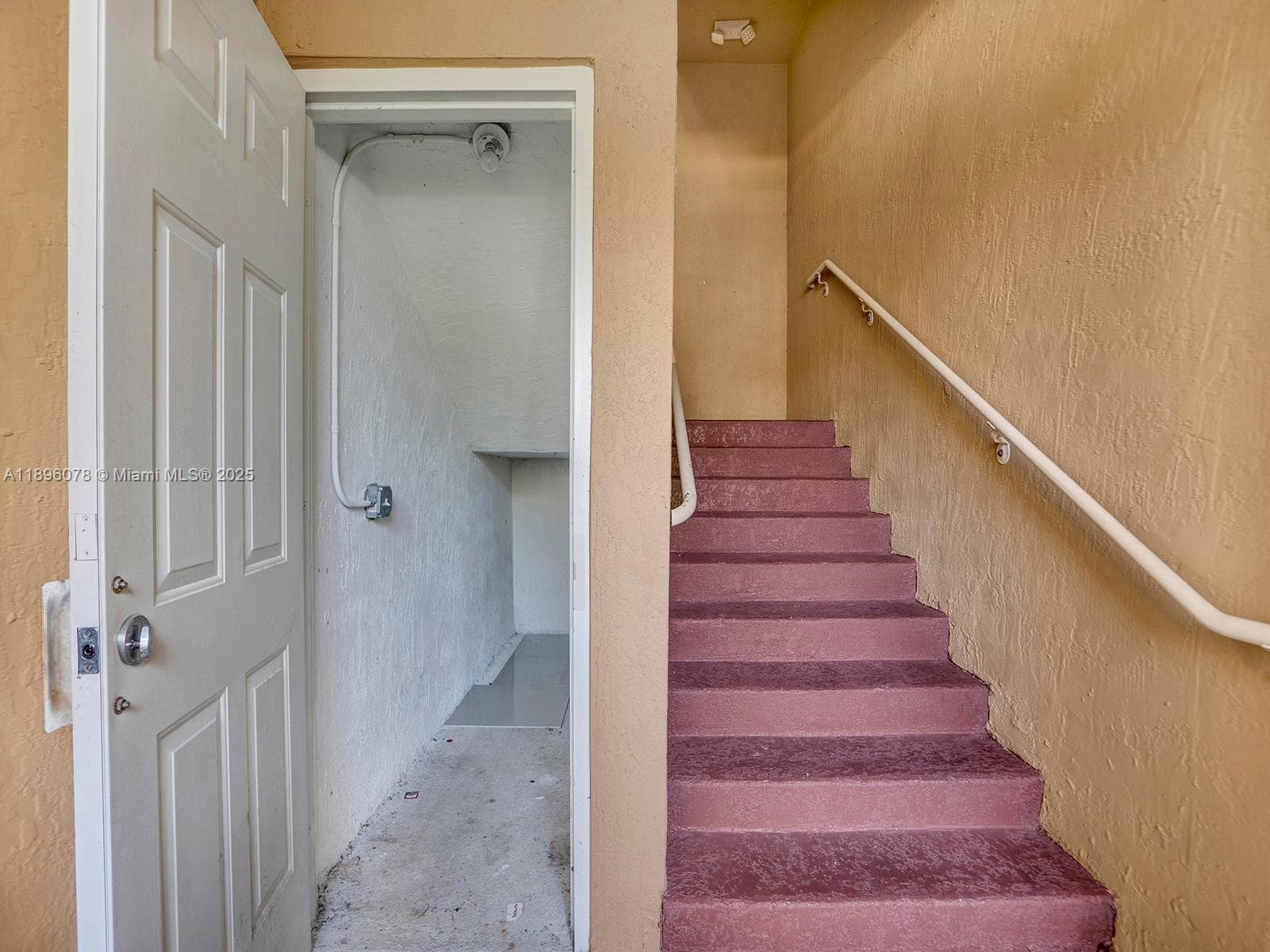 THE COURTS AT DORAL ISLES · #1325 in Doral - Photo 17