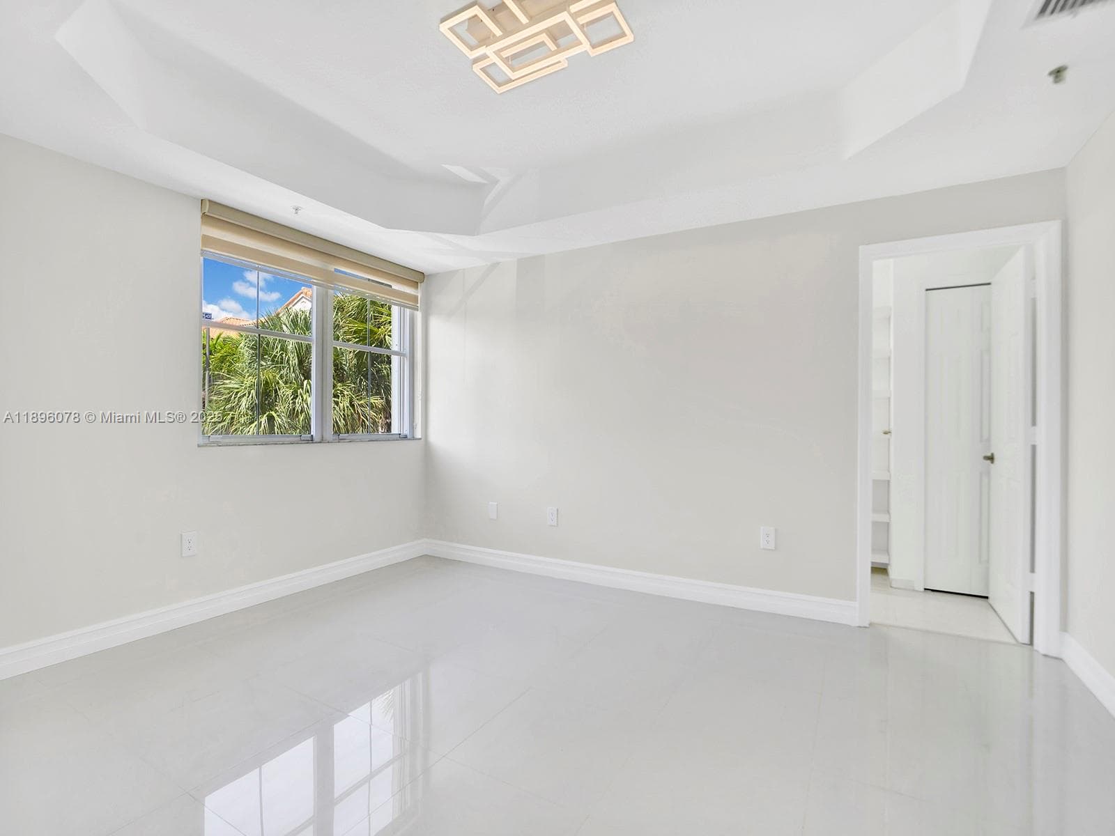 THE COURTS AT DORAL ISLES · #1325 in Doral - Photo 9
