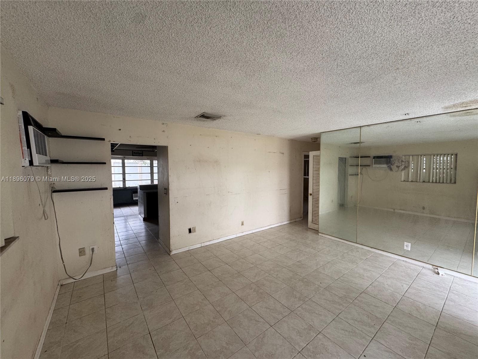 2605 NW 55th St photo 6