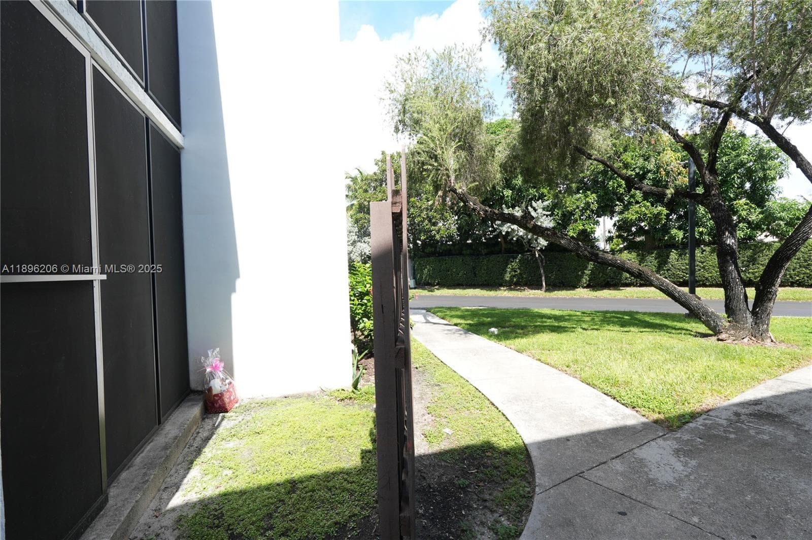 LAKE POINTE CONDOMINIUM · #128 in Oakland Park - Photo 27