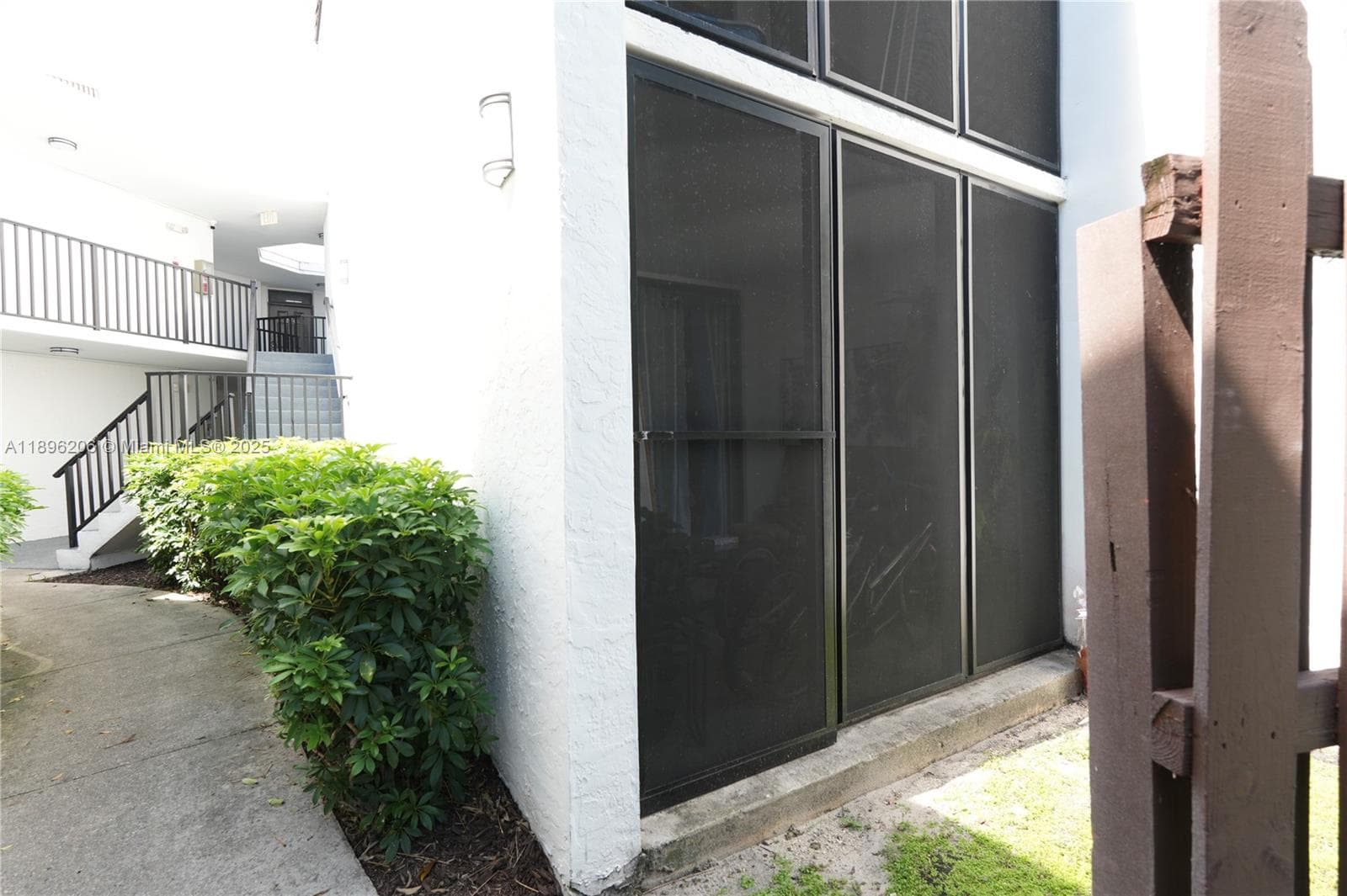 LAKE POINTE CONDOMINIUM · #128 in Oakland Park - Photo 24