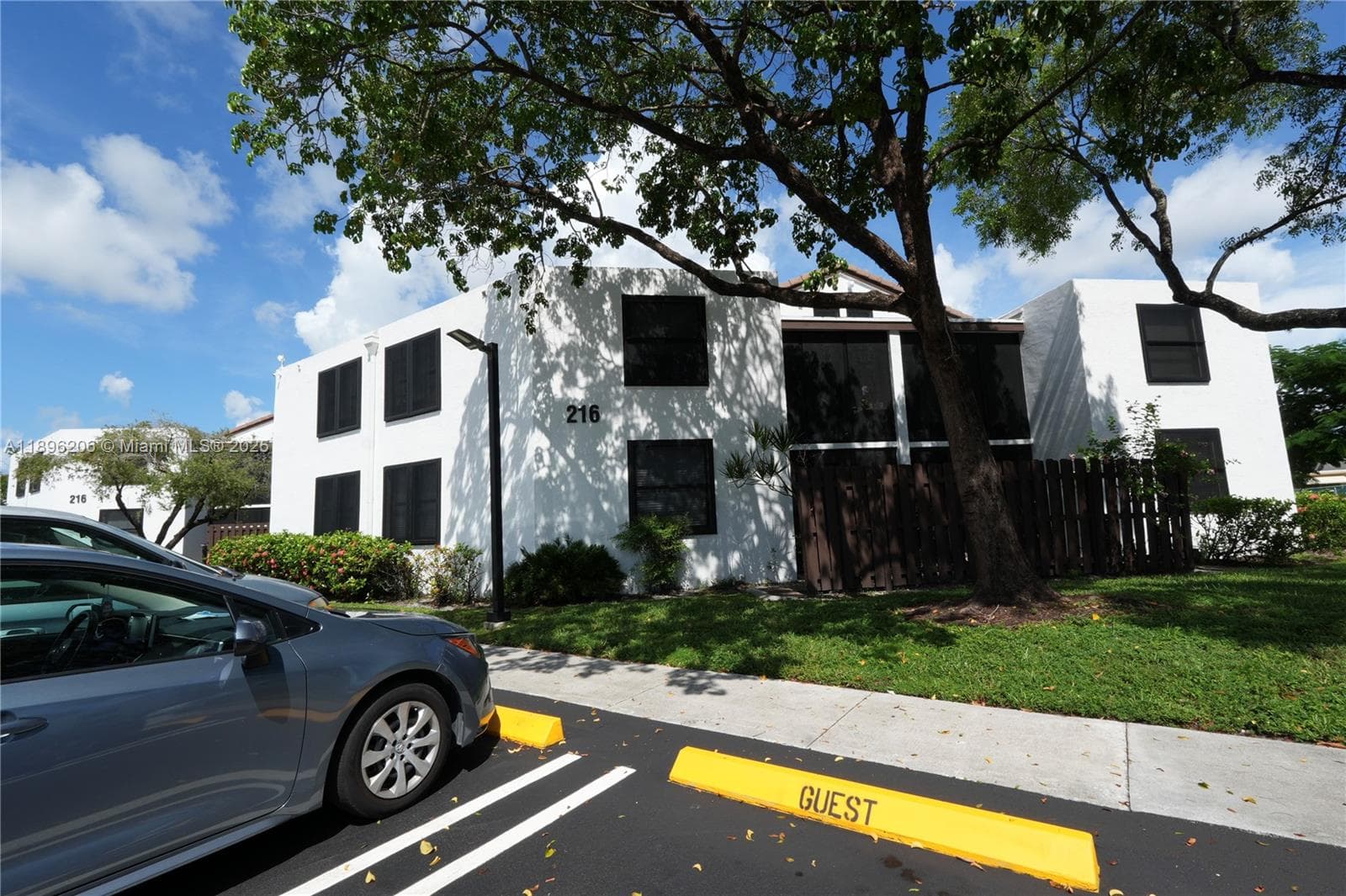 LAKE POINTE CONDOMINIUM · #128 in Oakland Park - Photo 34