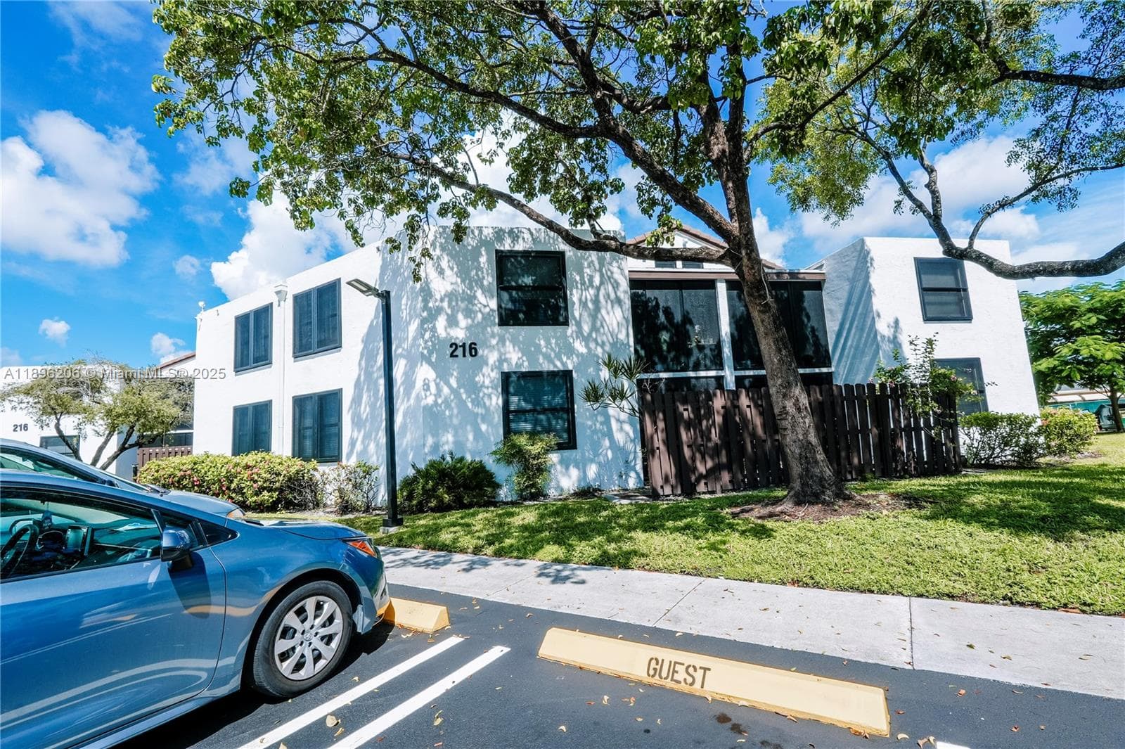 LAKE POINTE CONDOMINIUM · #128 in Oakland Park - Photo 33