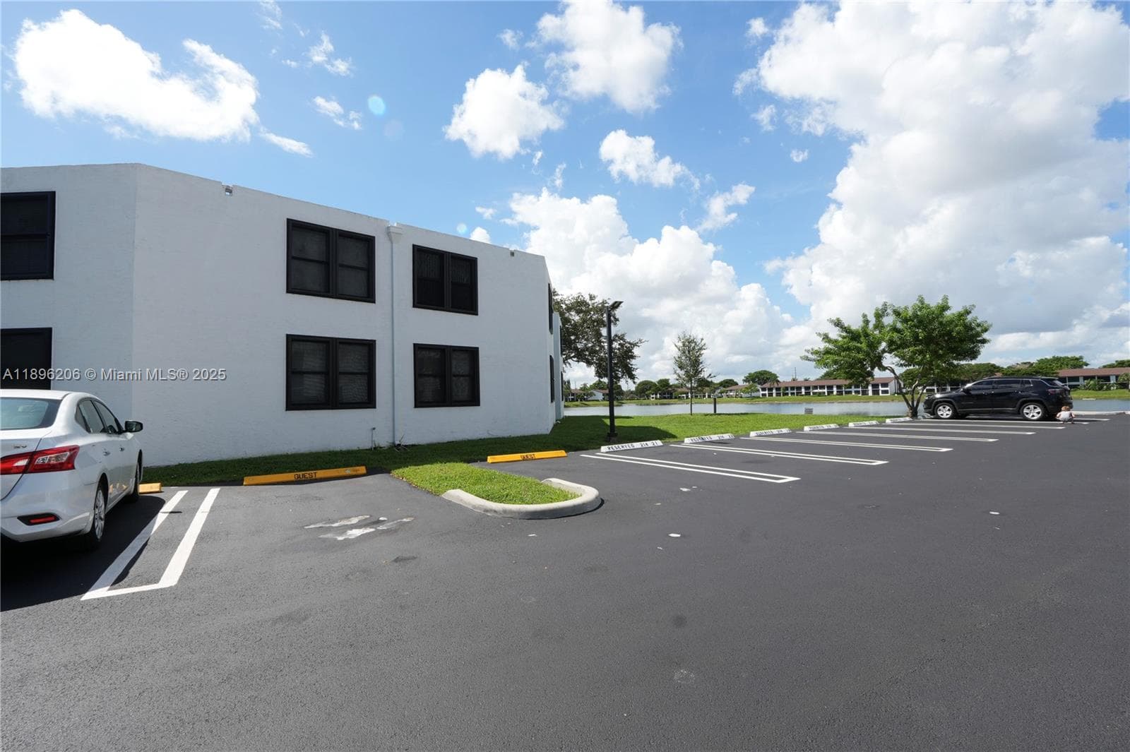 LAKE POINTE CONDOMINIUM · #128 in Oakland Park - Photo 31