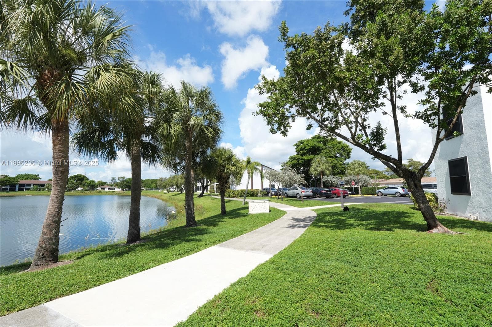 LAKE POINTE CONDOMINIUM · #128 in Oakland Park - Photo 29