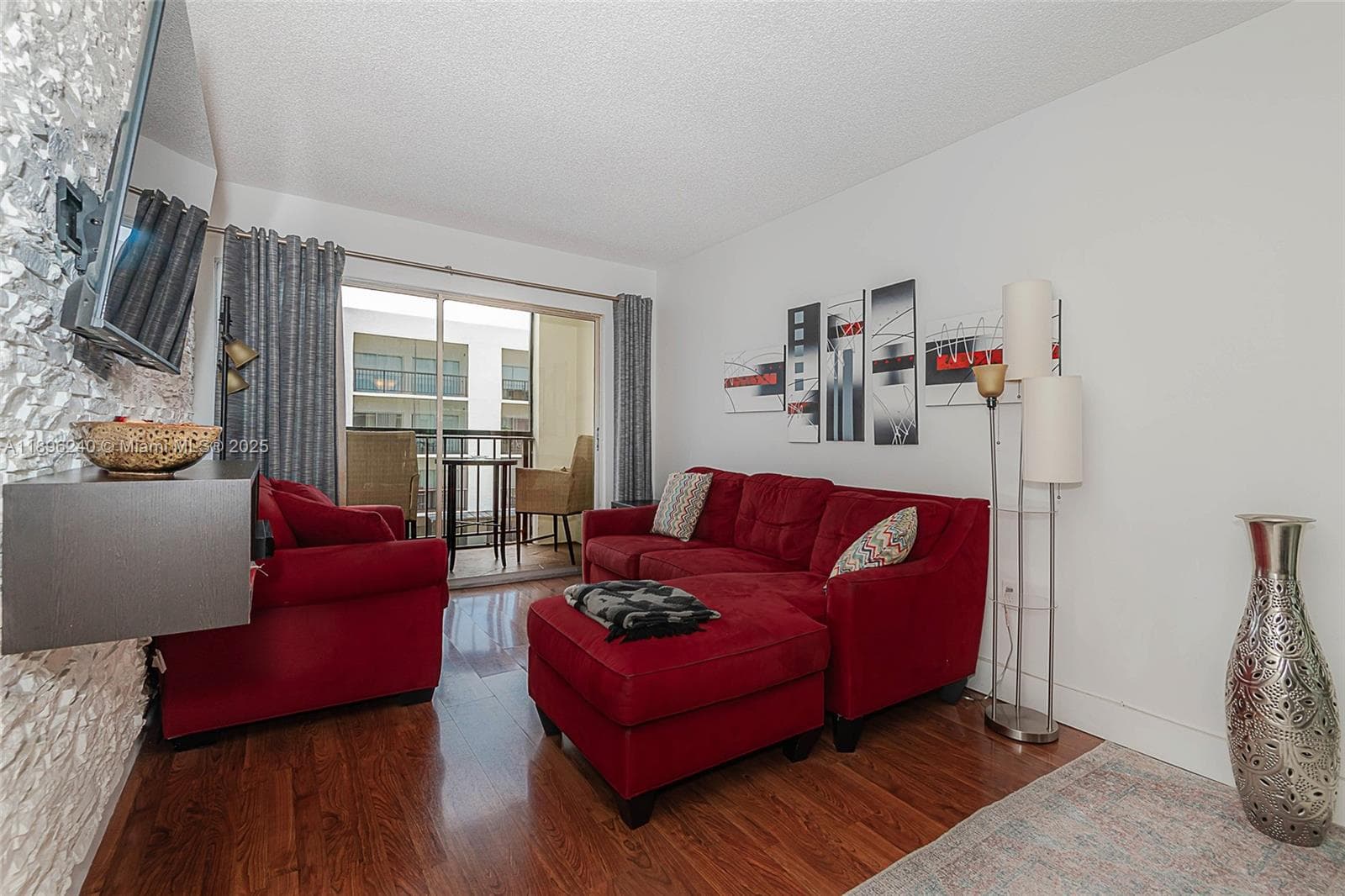 Le Cartier · #426 in Sunny Isles Beach - Photo 9