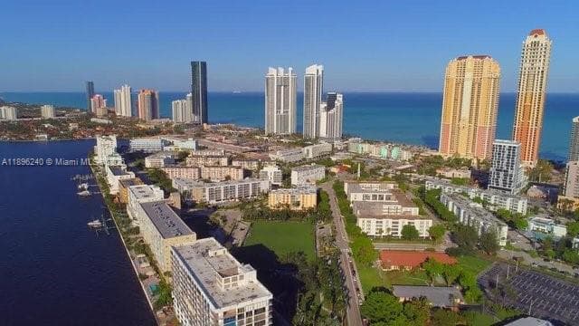 Le Cartier · #426 in Sunny Isles Beach - Photo 19