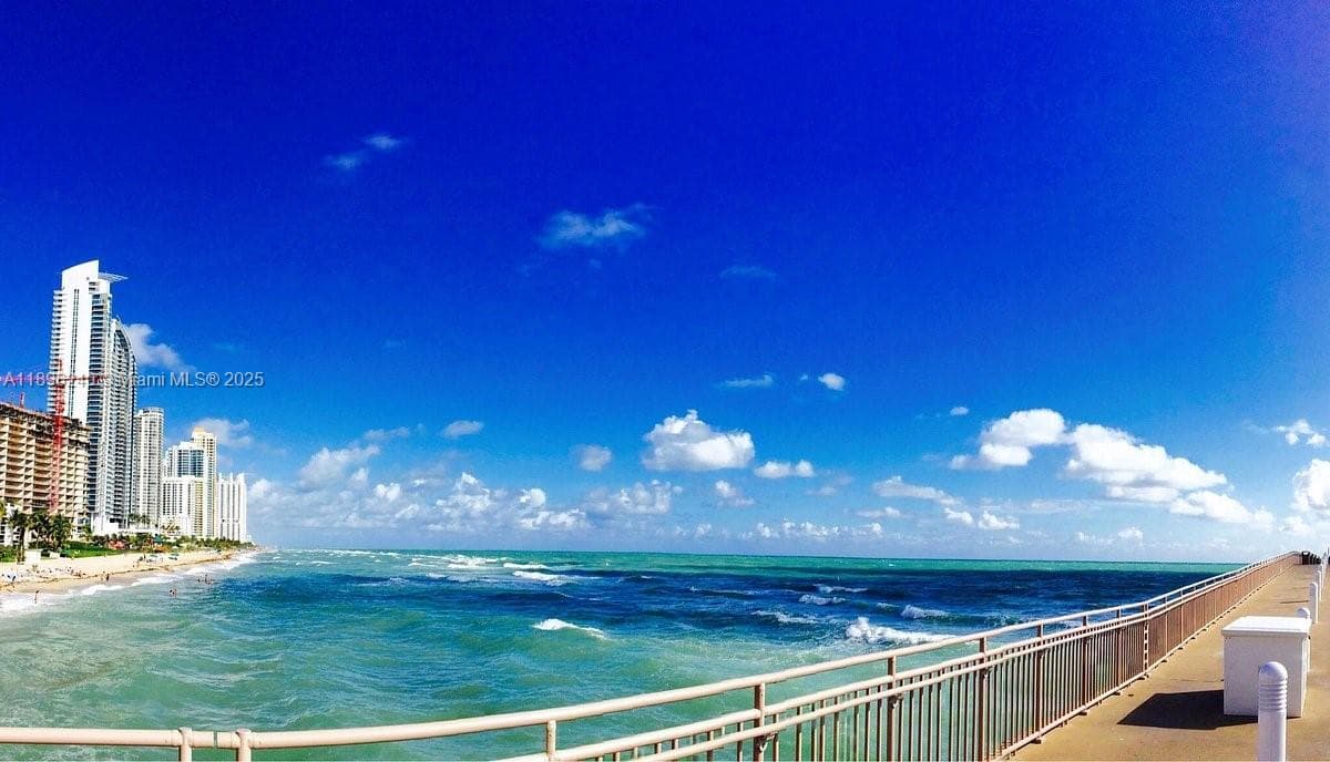 Le Cartier · #426 in Sunny Isles Beach - Photo 21