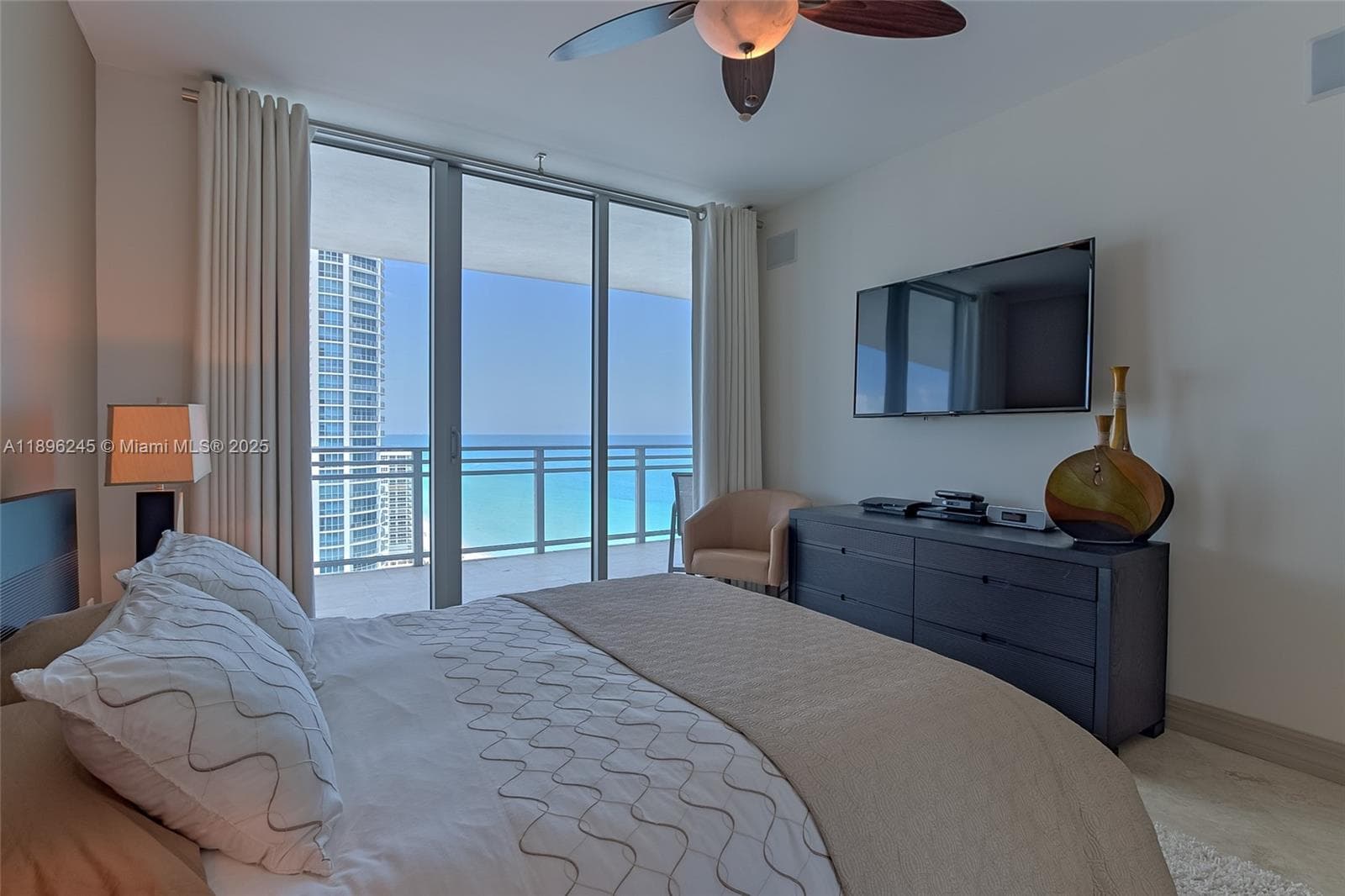 GUEST BEDROOM#1