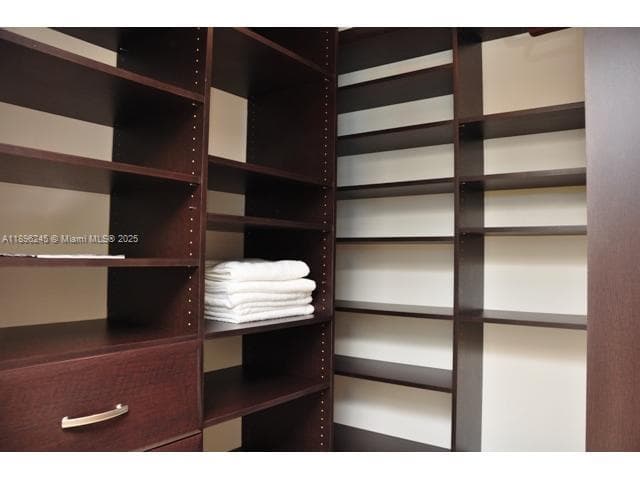 GUEST CLOSET #1
