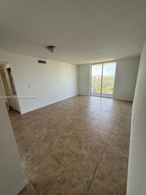 Brickell Vista Condos · #904 in Miami - Photo 7