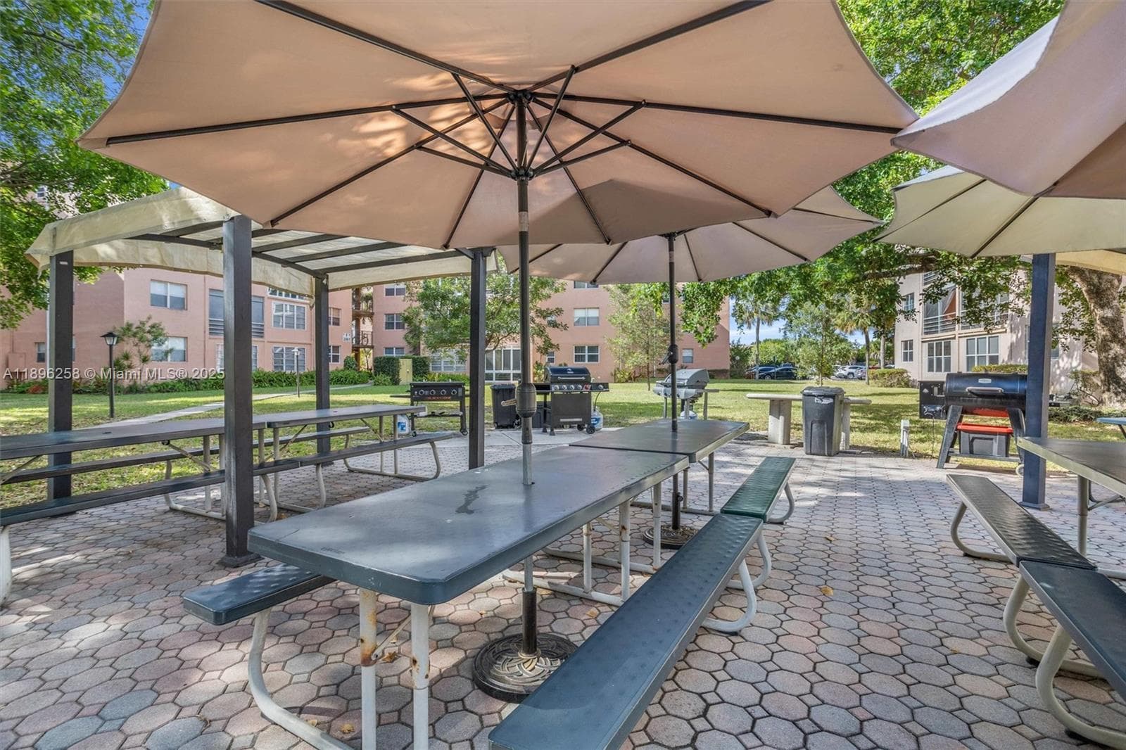 SOMERSET NO. SIX CONDO · #203 in Lauderdale Lakes - Photo 6