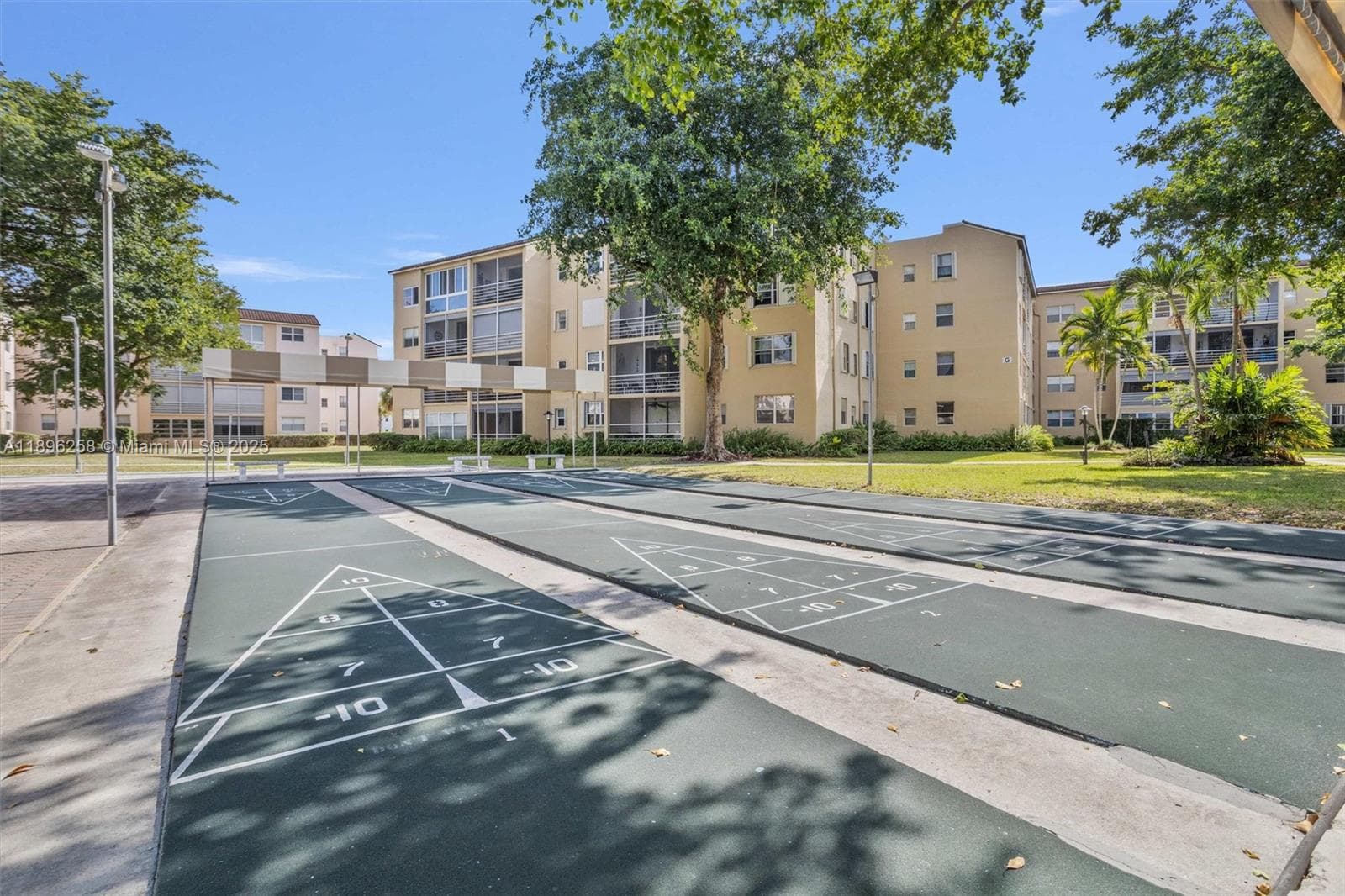SOMERSET NO. SIX CONDO · #203 in Lauderdale Lakes - Photo 7