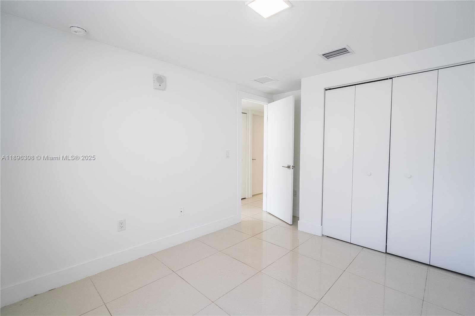 ISLE OF NORMANDY · #102 in Miami Beach - Photo 14