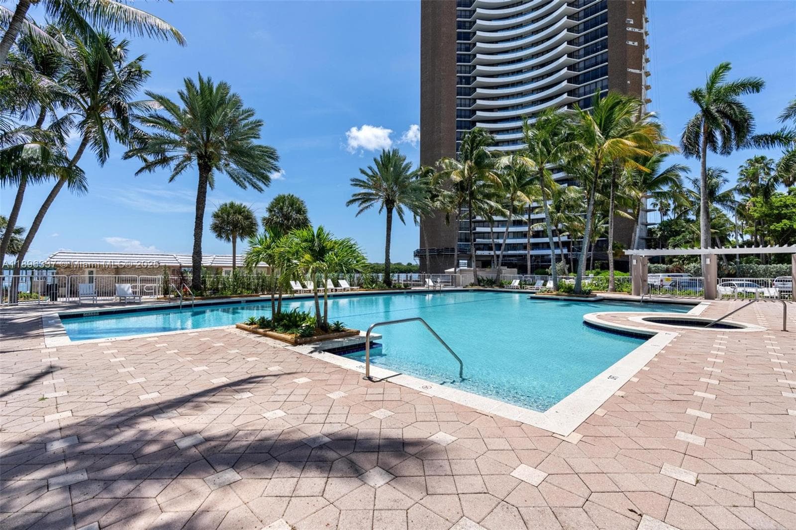 PALM BAY CONDOMINIUM · #1B in Miami - Photo 12