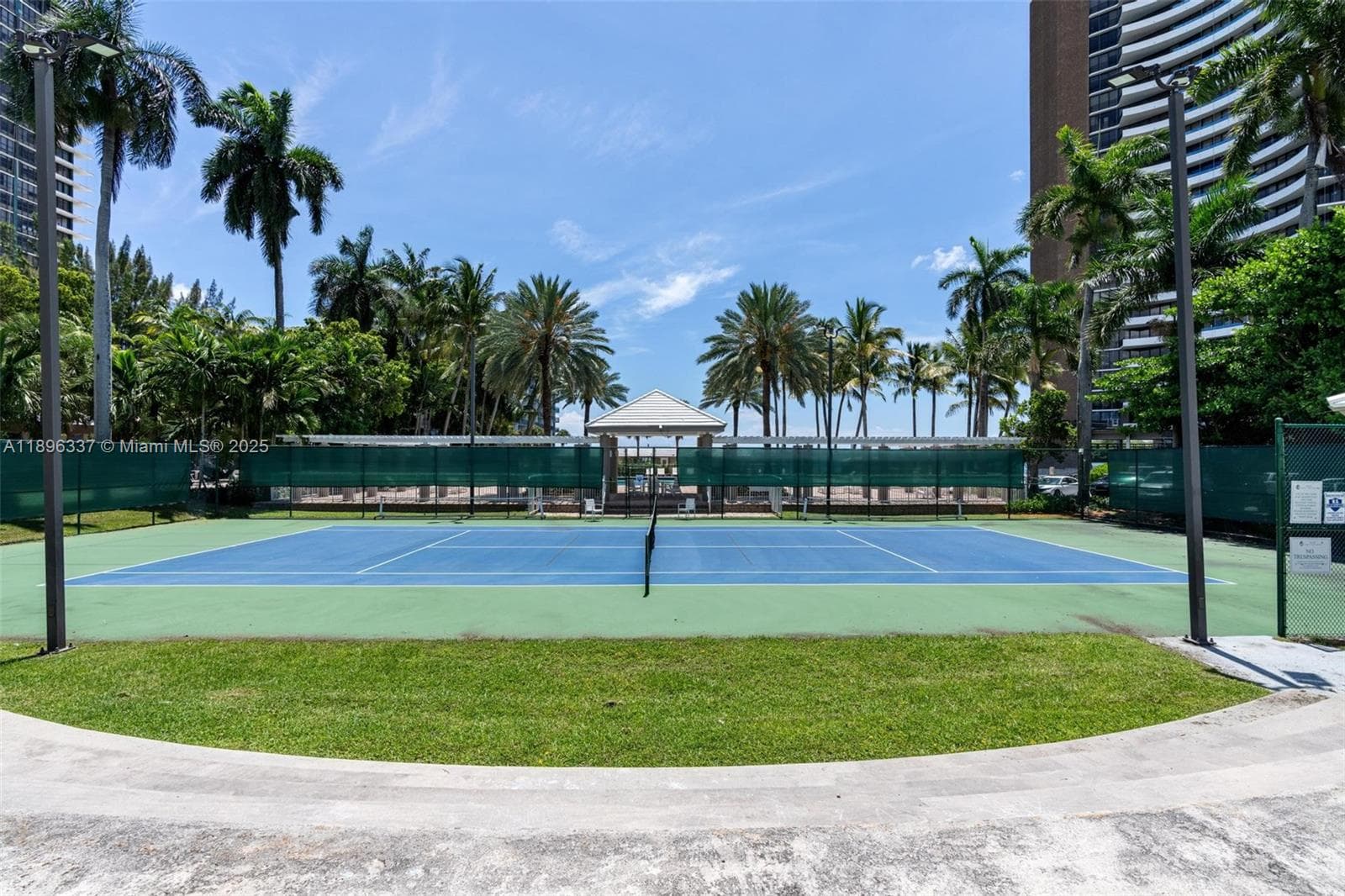 PALM BAY CONDOMINIUM · #1B in Miami - Photo 14