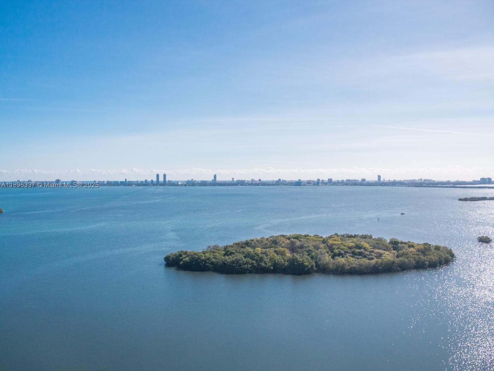 PALM BAY CONDOMINIUM · #1B in Miami - Photo 4