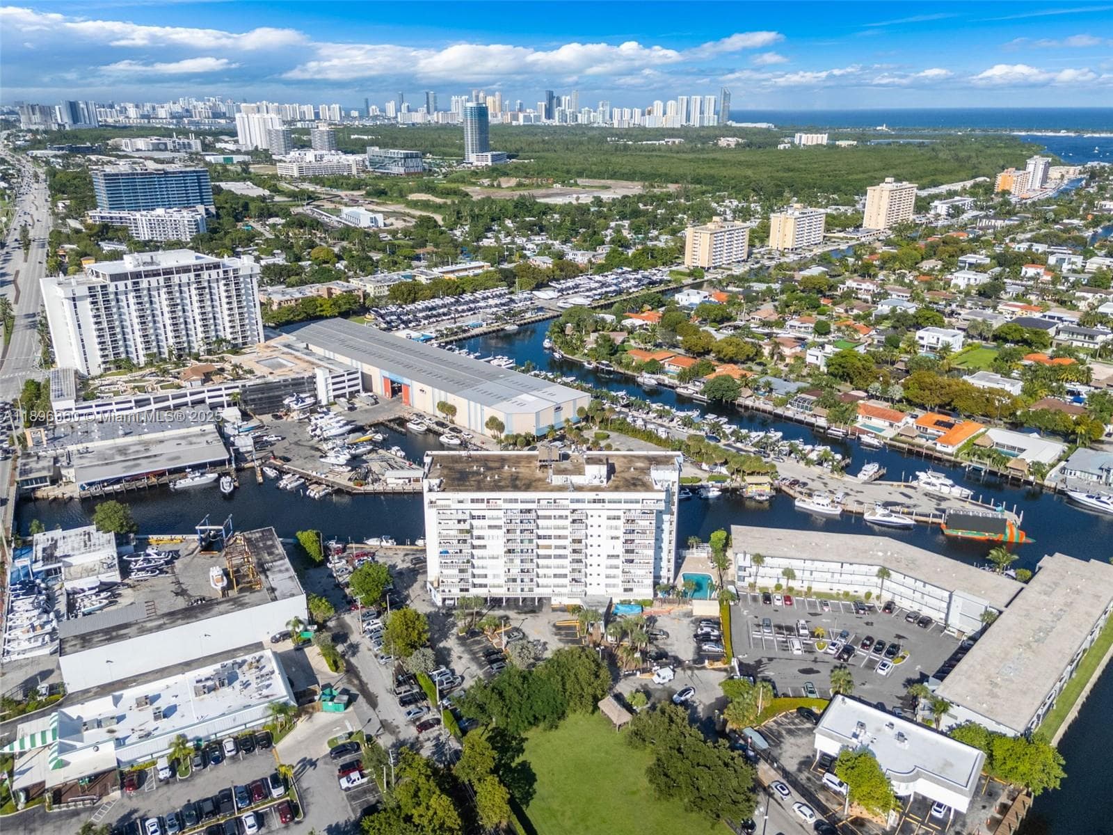 KEYSTONE HARBOR CLUB COND · #804 in North Miami - Photo 28