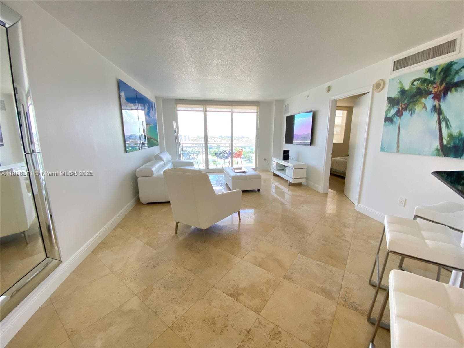 THE COLLINS CONDO · #1422 in Miami Beach - Photo 2