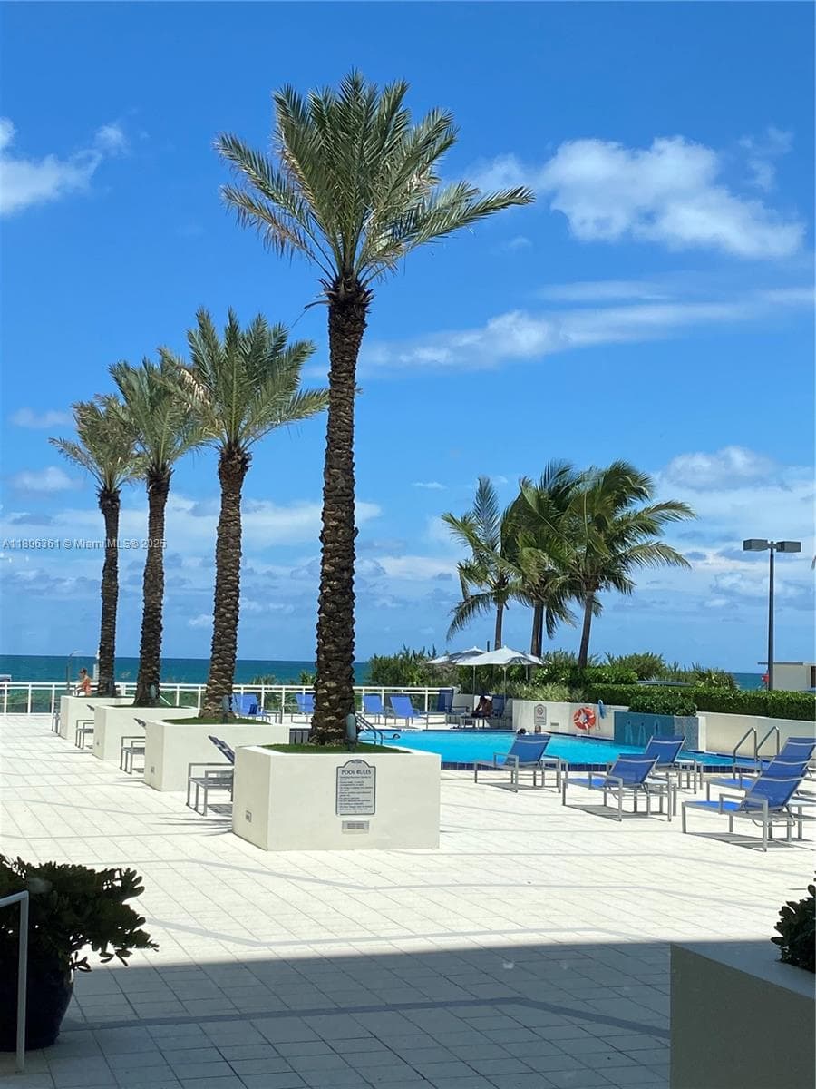 THE COLLINS CONDO · #1422 in Miami Beach - Photo 12