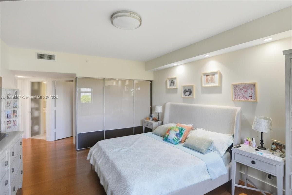 TURNBERRY VLG NO TOWER CO · #516 in Aventura - Photo 23