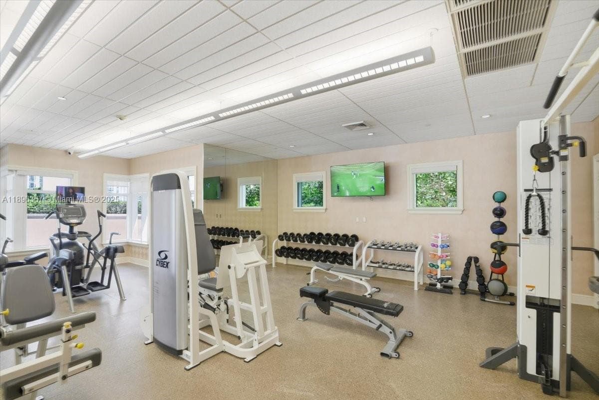 TURNBERRY VLG NO TOWER CO · #516 in Aventura - Photo 52