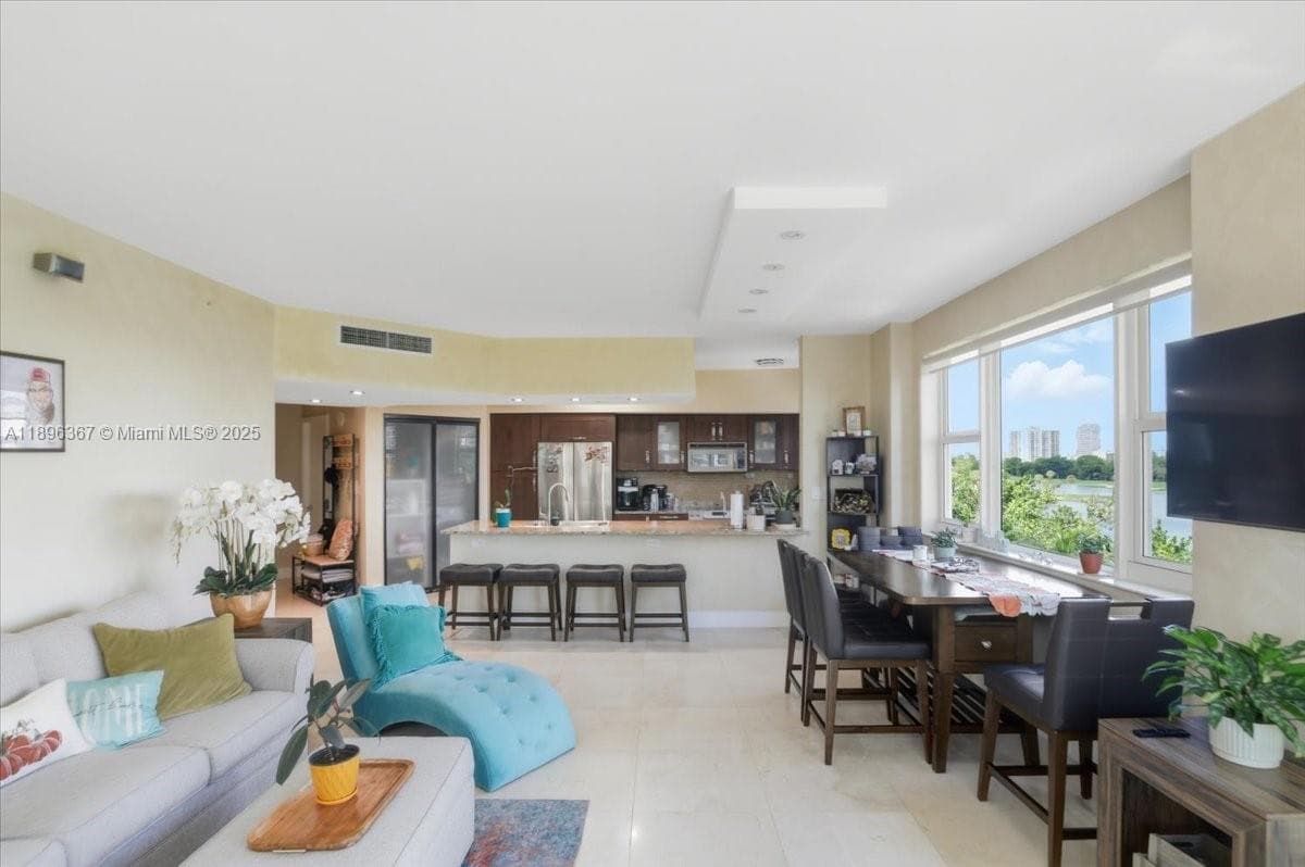 TURNBERRY VLG NO TOWER CO · #516 in Aventura - Photo 13