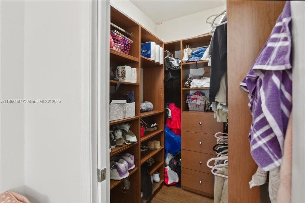 TURNBERRY VLG NO TOWER CO · #516 in Aventura - Photo 28