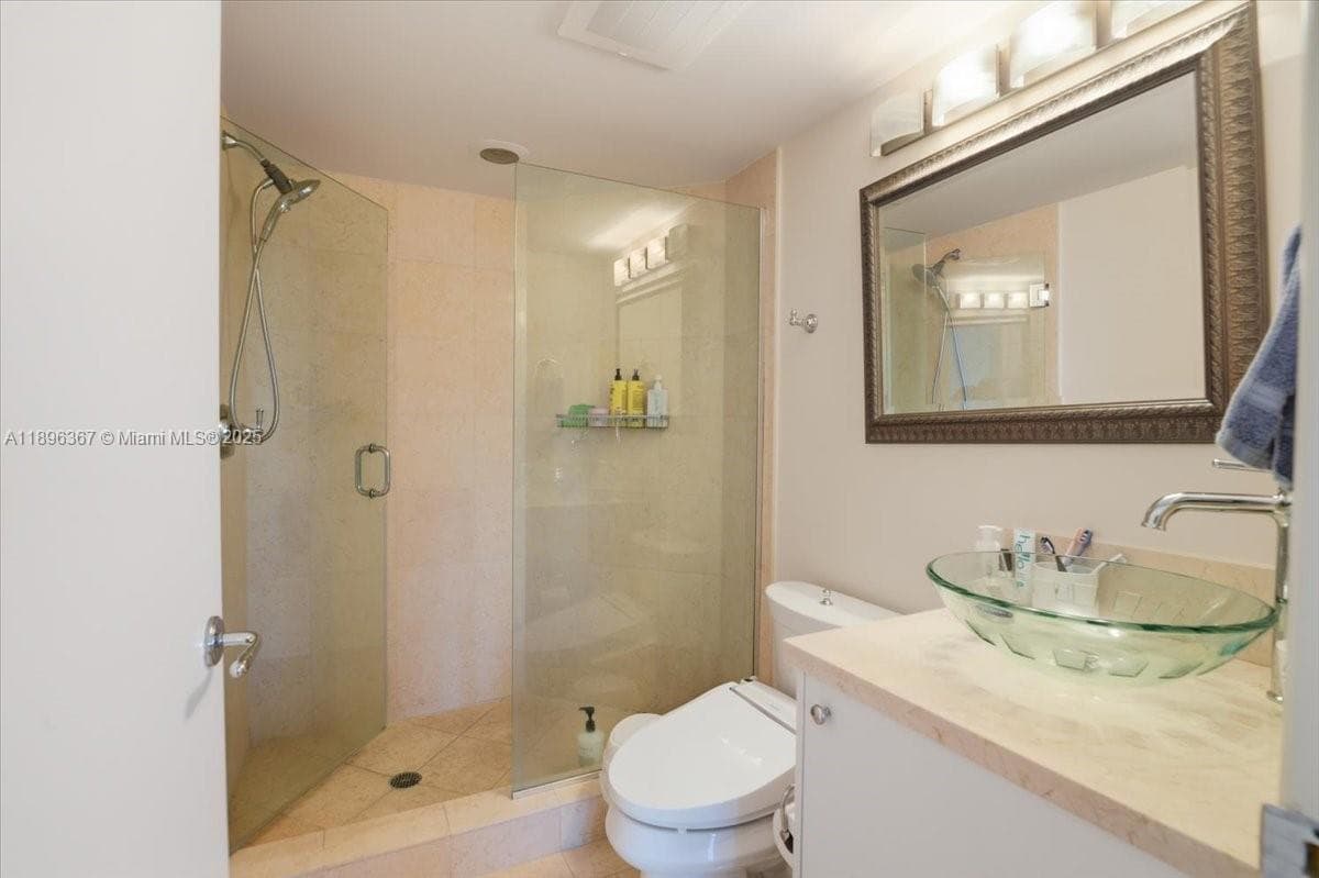 TURNBERRY VLG NO TOWER CO · #516 in Aventura - Photo 33