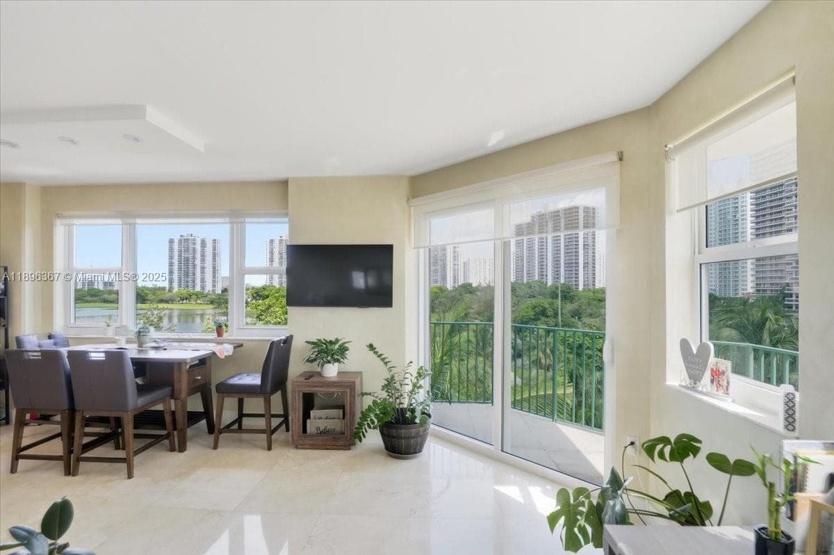 TURNBERRY VLG NO TOWER CO · #516 in Aventura - Photo 14