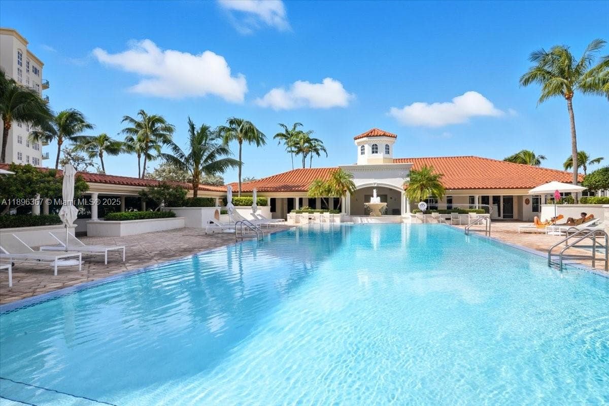 TURNBERRY VLG NO TOWER CO · #516 in Aventura - Photo 41