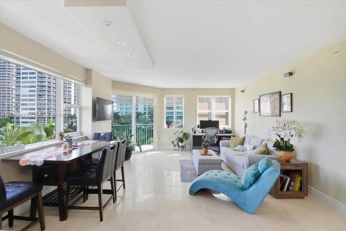 TURNBERRY VLG NO TOWER CO · #516 in Aventura - Photo 11