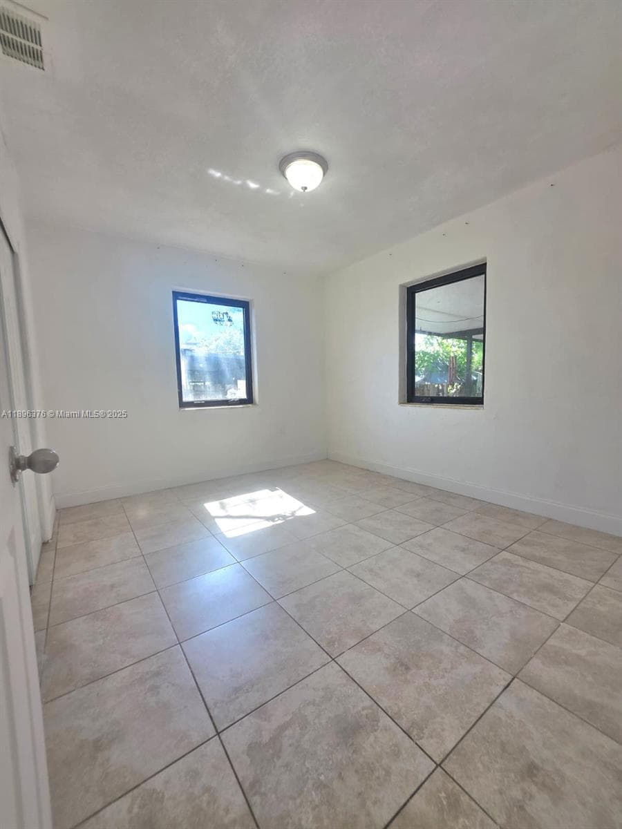14900 NW 9th Ct photo 5