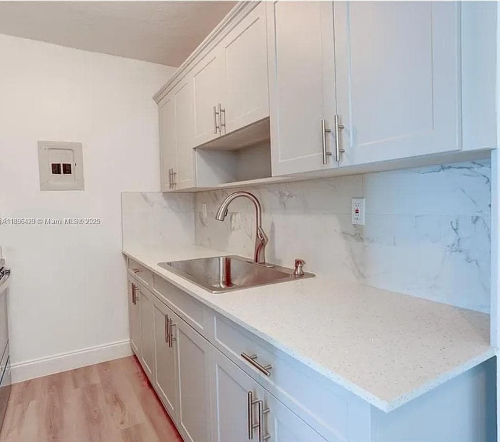 EL LAGO CONDO · #E408 in Miami - Photo 10