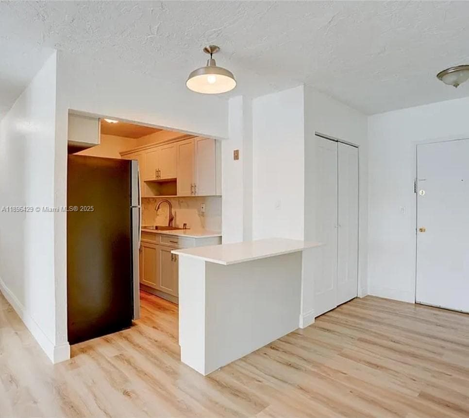 EL LAGO CONDO · #E408 in Miami - Photo 11