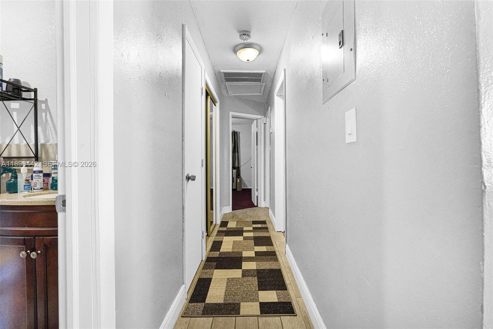 5424 Mayo St photo 9