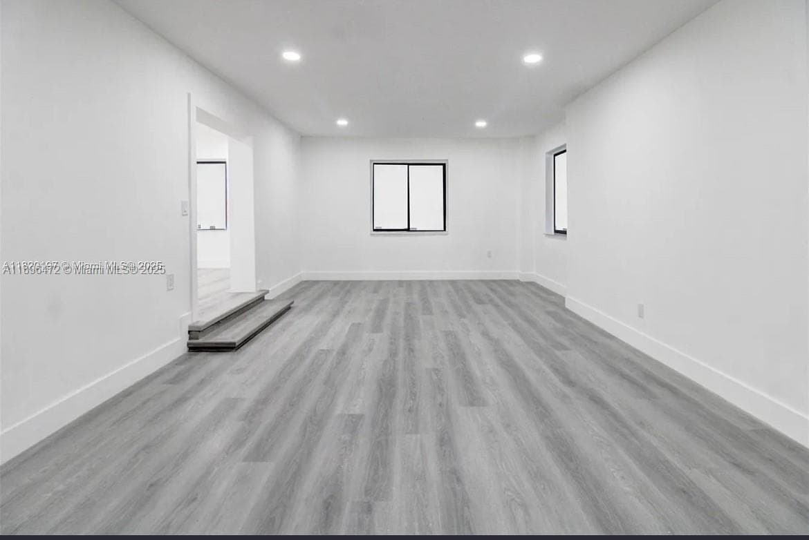 13885 NW 5th Ave photo 11