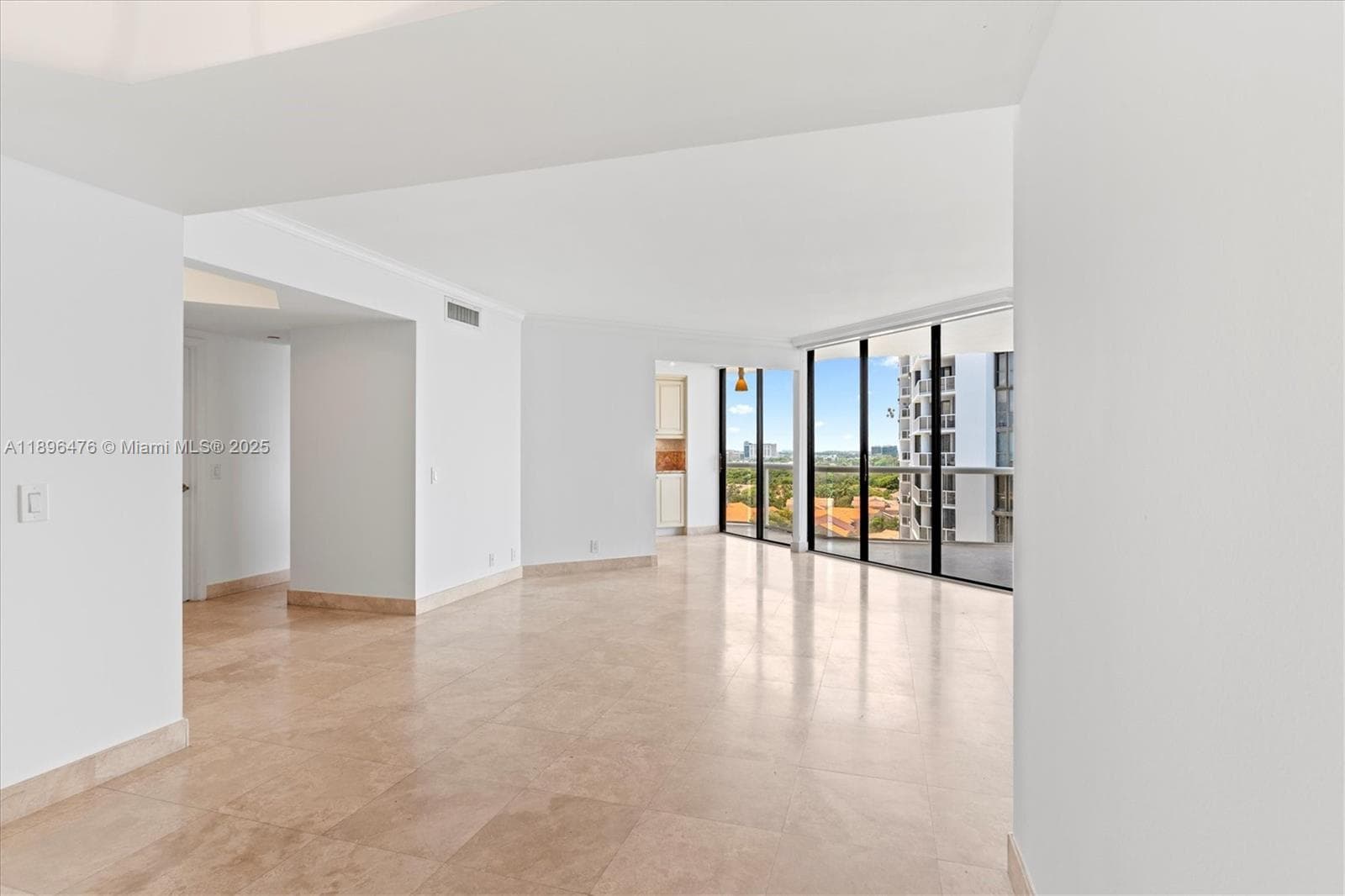PORTSVIEW AT THE WATERWAYS · #1116 in Aventura - Photo 13