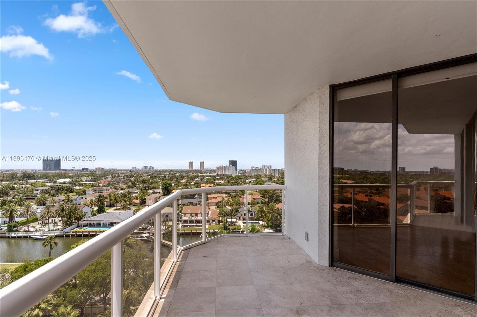 PORTSVIEW AT THE WATERWAYS · #1116 in Aventura - Photo 17