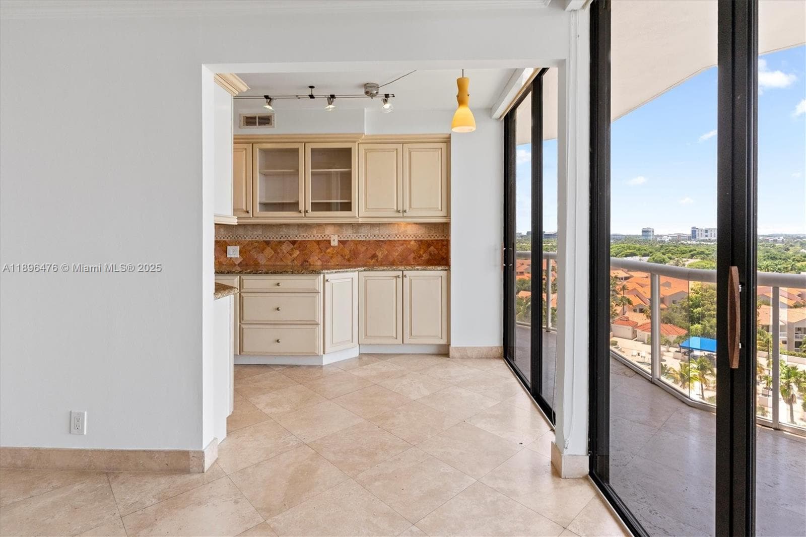 PORTSVIEW AT THE WATERWAYS · #1116 in Aventura - Photo 16