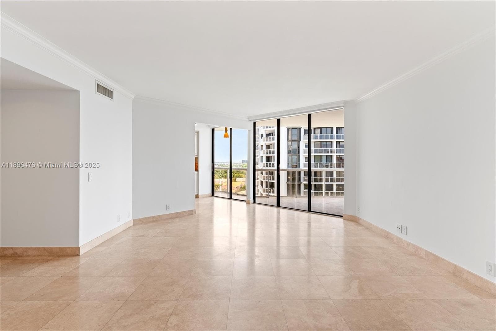 PORTSVIEW AT THE WATERWAYS · #1116 in Aventura - Photo 4