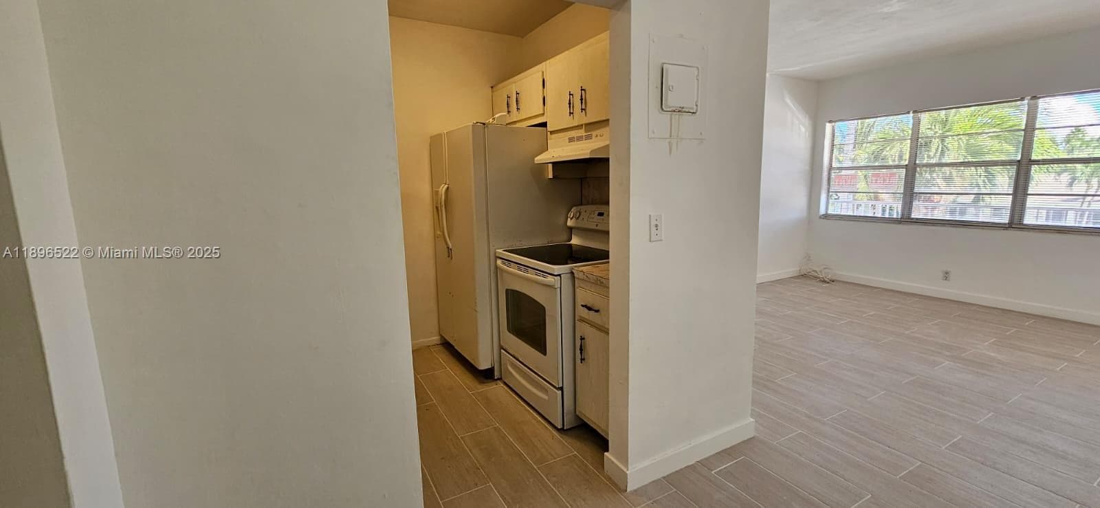PARK SIDE MANOR B CONDO I · #14 in Hallandale Beach - Photo 5