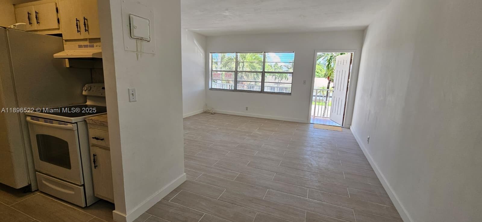PARK SIDE MANOR B CONDO I · #14 in Hallandale Beach - Photo 4