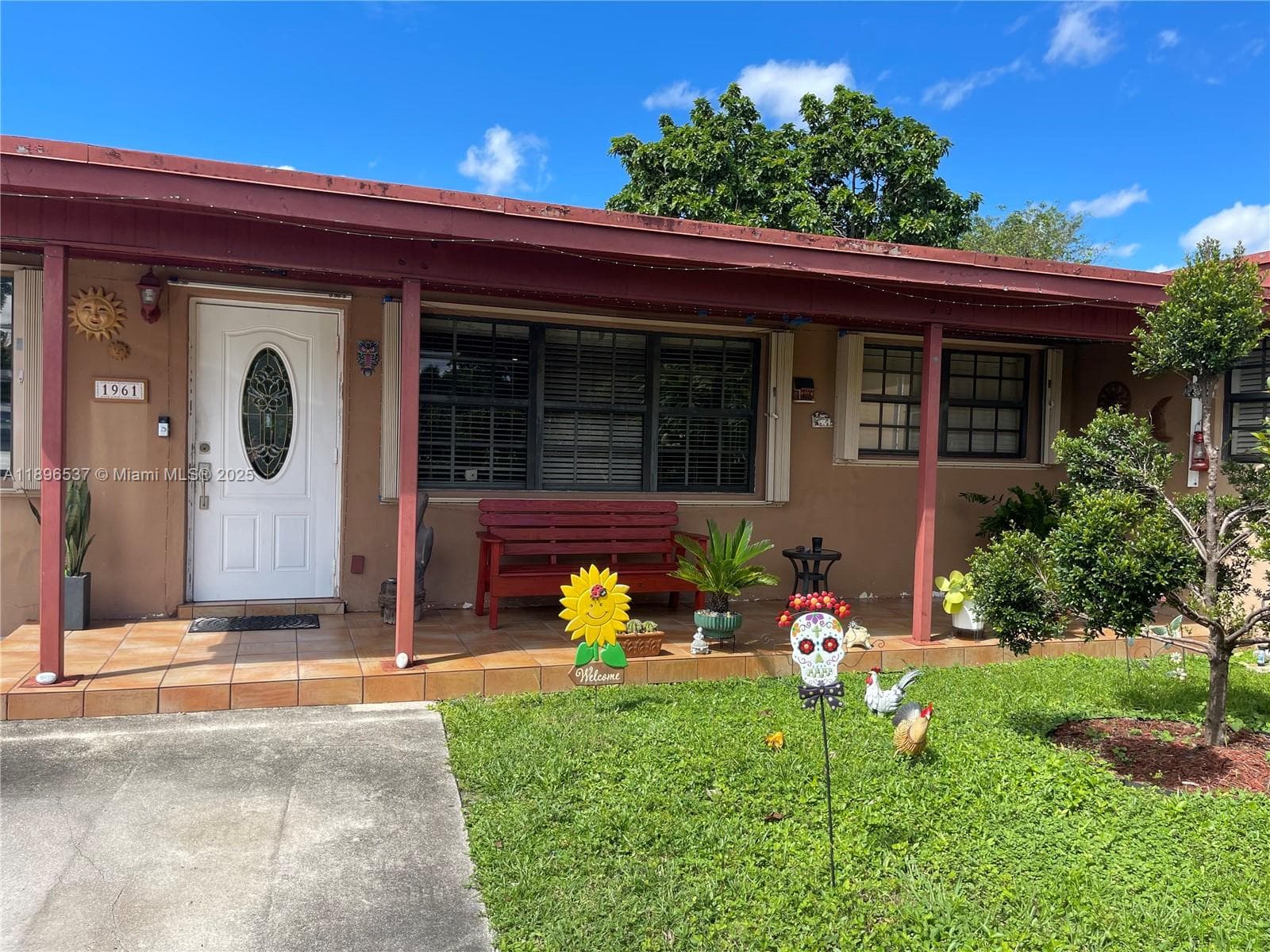 1961 SW 36 Avenue photo 2