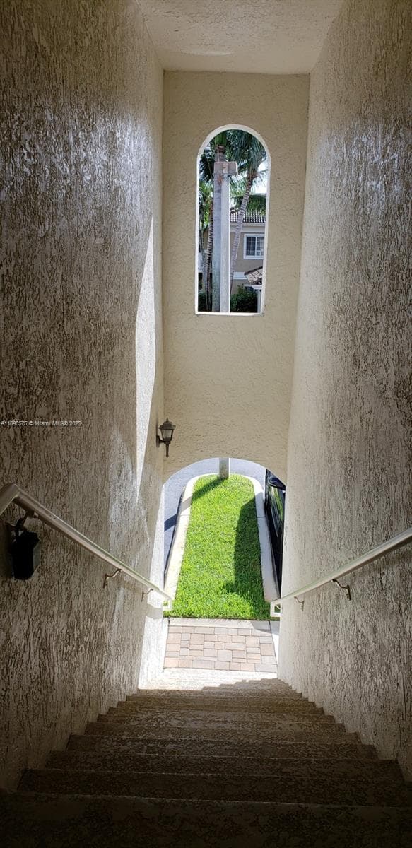 WASHINGTON PALMS CONDO · #5 in Hollywood - Photo 20