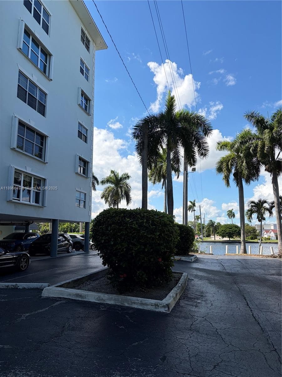 MIDDLE RIVER TOWER CONDO · #303 in Fort Lauderdale - Photo 21