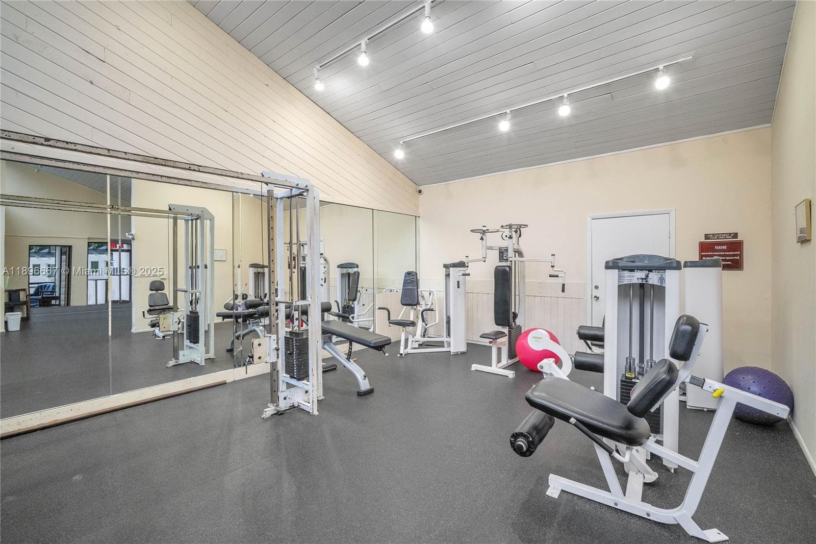 Cypress Bend III Le CLUB · #802 in Pompano Beach - Photo 28