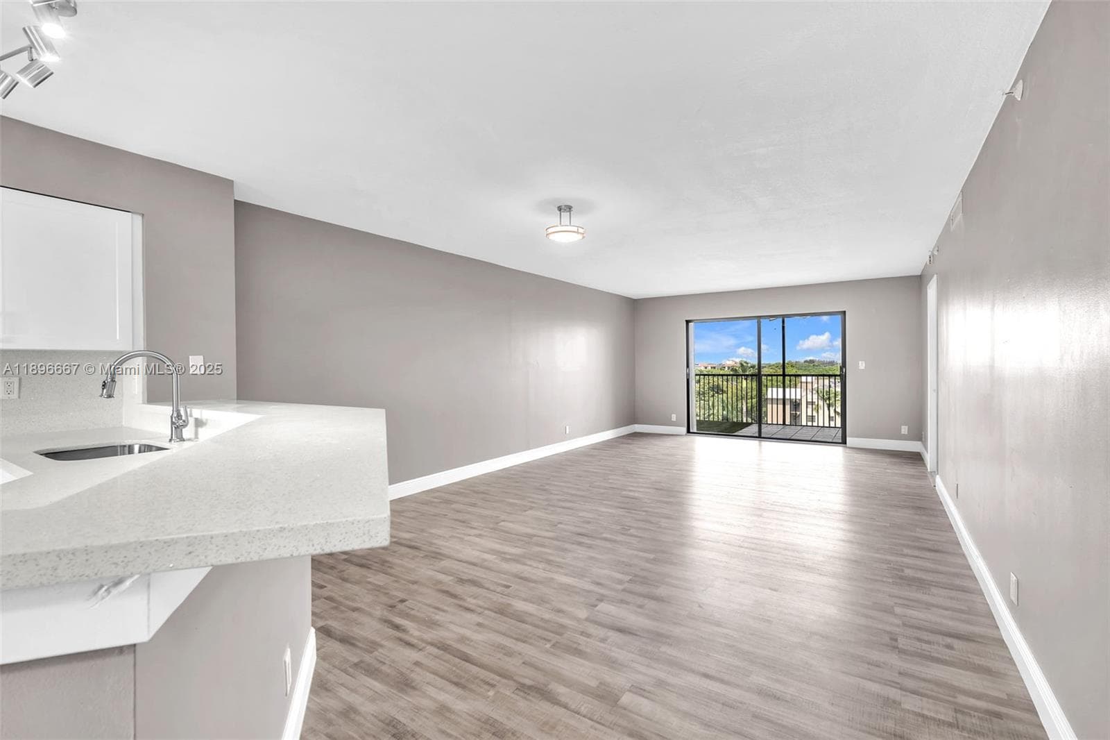 Cypress Bend III Le CLUB · #802 in Pompano Beach - Photo 8