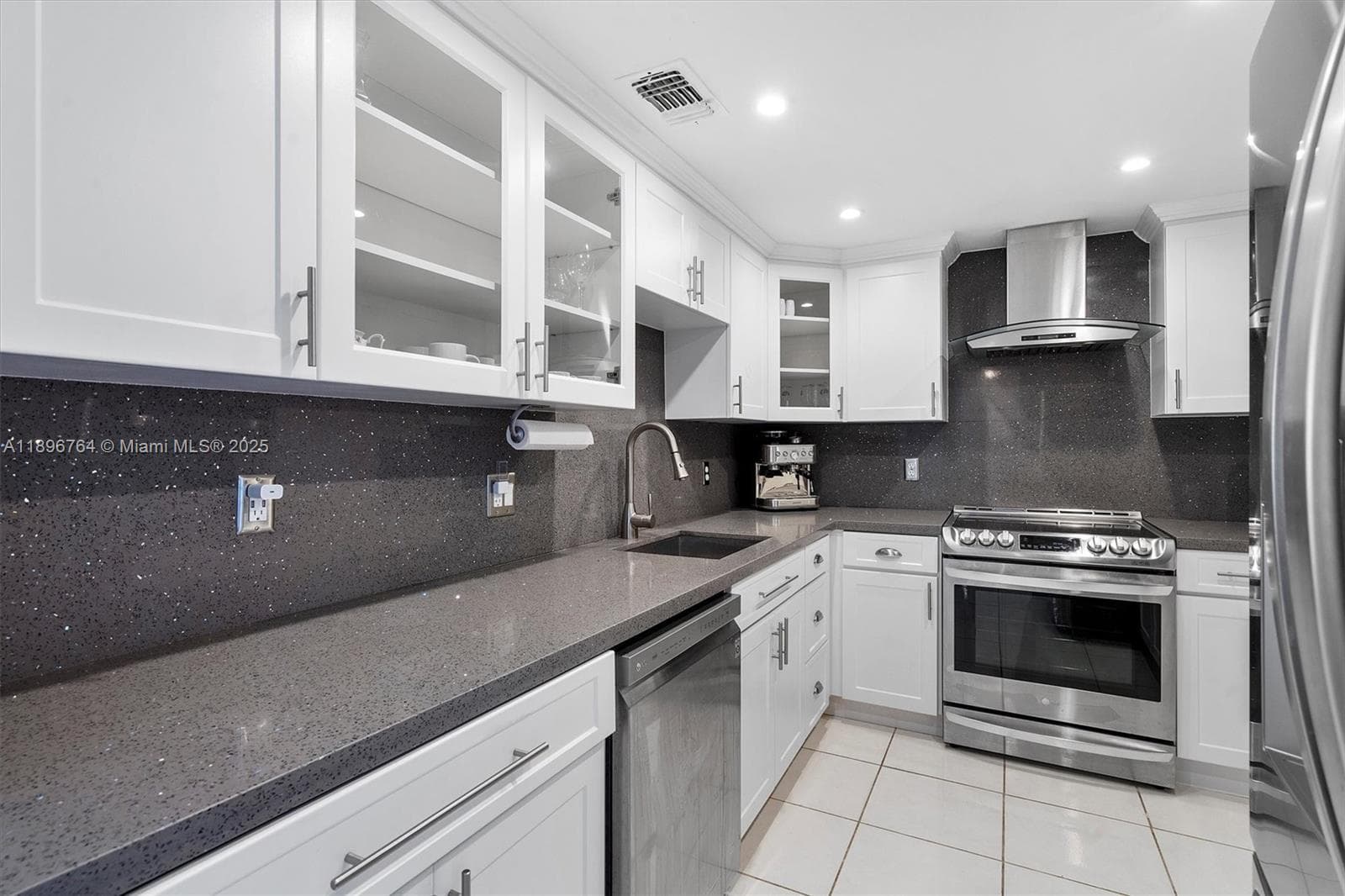 HEMISPHERES CONDO · #7C in Hallandale Beach - Photo 15